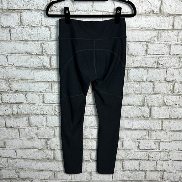 Outdoor Voices Leggings Crop Heather Solid Neutral Capri Black Minimal XS - Picture 2 of 5